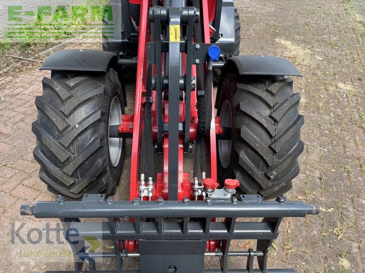 Schäffer 3650 - Utovarivač na kotačima: slika Schäffer 3650 - Utovarivač na kotačima Schäffer 3650 - Utovarivač na kotačima: slika Schäffer 3650 - Utovarivač na kotačima