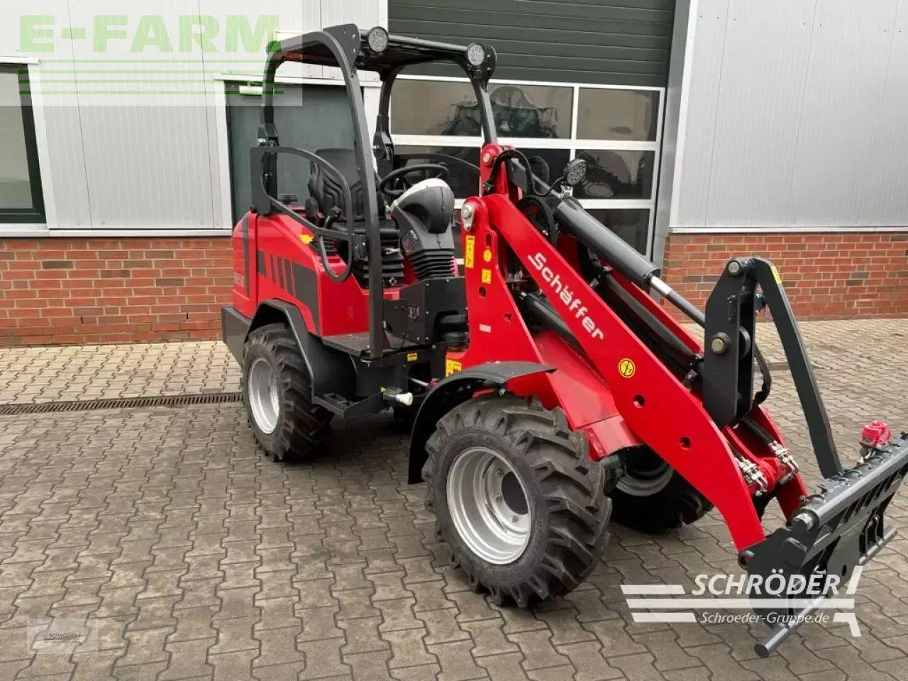 Schäffer 3650 - Utovarivač na kotačima: slika Schäffer 3650 - Utovarivač na kotačima Schäffer 3650 - Utovarivač na kotačima: slika Schäffer 3650 - Utovarivač na kotačima