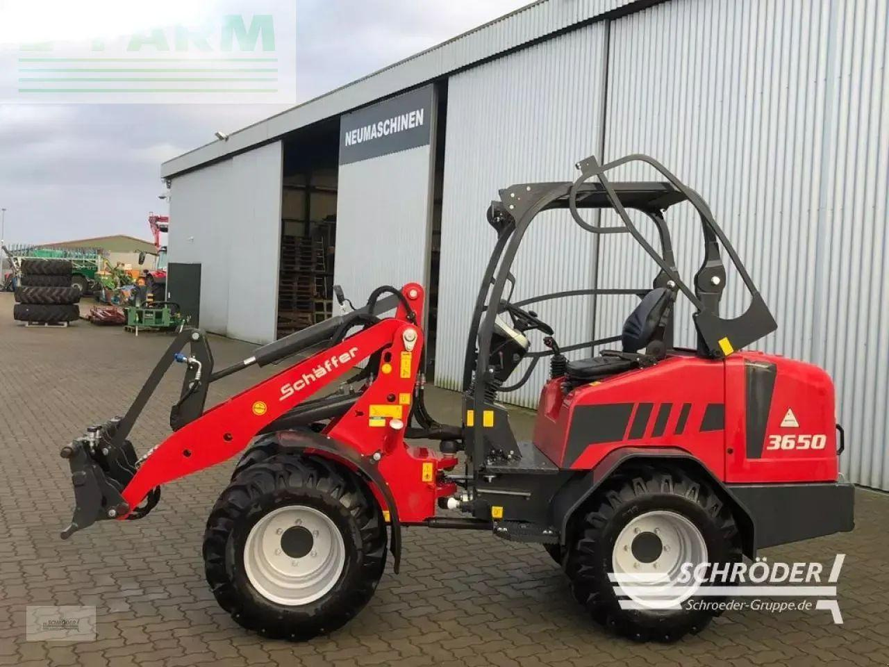 Schäffer 3650 - Utovarivač na kotačima: slika Schäffer 3650 - Utovarivač na kotačima Schäffer 3650 - Utovarivač na kotačima: slika Schäffer 3650 - Utovarivač na kotačima