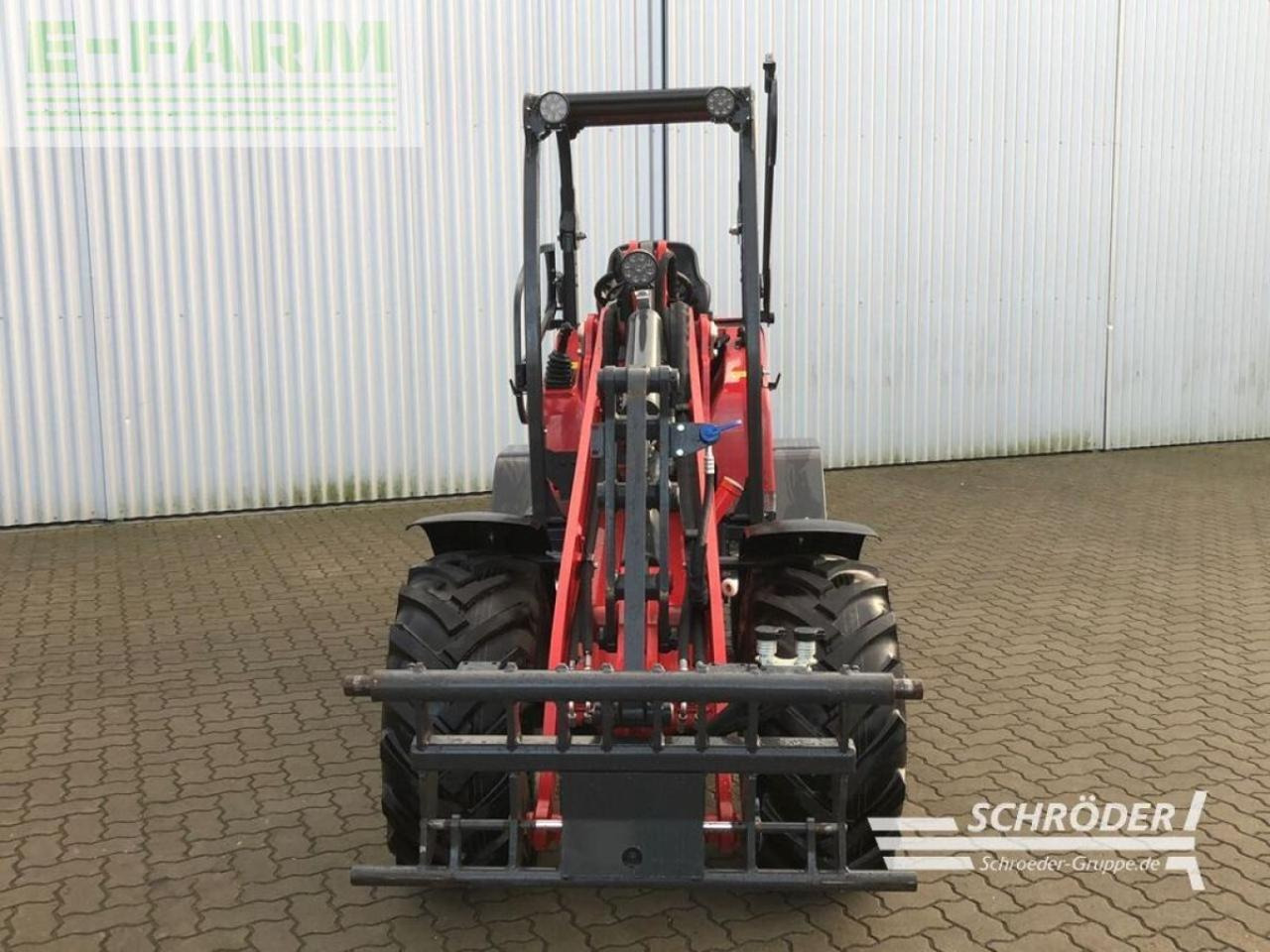 Schäffer 3650 - Mini bager: slika Schäffer 3650 - Mini bager Schäffer 3650 - Mini bager: slika Schäffer 3650 - Mini bager