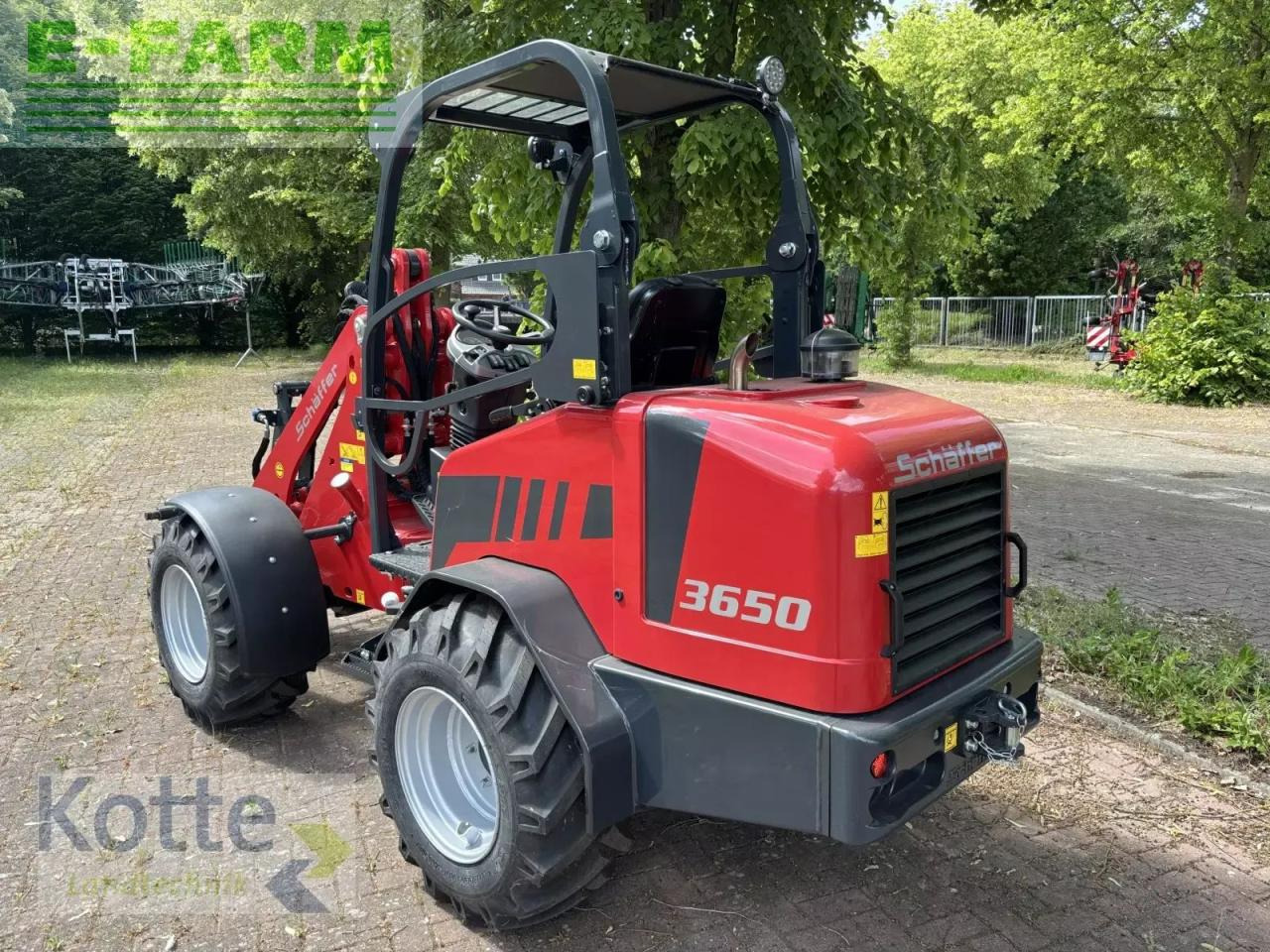 Schäffer 3650 - Utovarivač na kotačima: slika Schäffer 3650 - Utovarivač na kotačima Schäffer 3650 - Utovarivač na kotačima: slika Schäffer 3650 - Utovarivač na kotačima