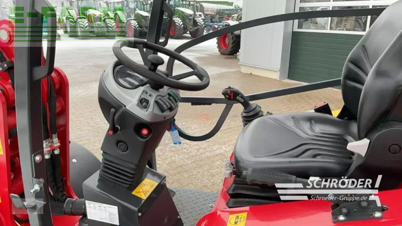 Schäffer 3650 - Utovarivač na kotačima: slika Schäffer 3650 - Utovarivač na kotačima Schäffer 3650 - Utovarivač na kotačima: slika Schäffer 3650 - Utovarivač na kotačima