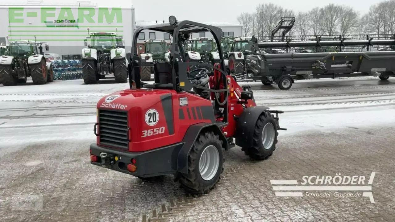 Schäffer 3650 - Utovarivač na kotačima: slika Schäffer 3650 - Utovarivač na kotačima Schäffer 3650 - Utovarivač na kotačima: slika Schäffer 3650 - Utovarivač na kotačima