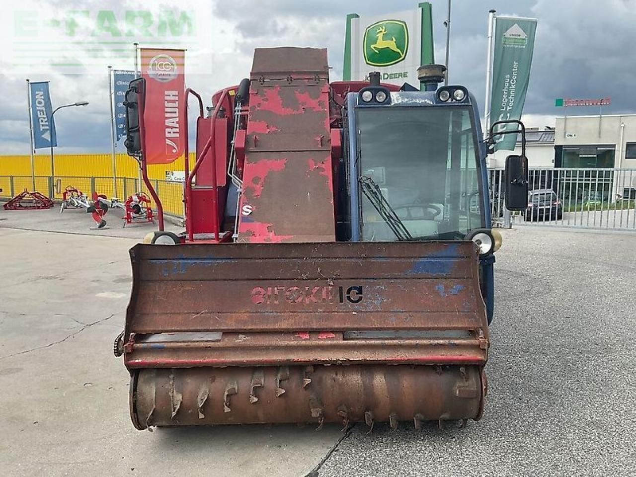 Siloking 16 m³ selbstfahrer - Oprema za stoku: slika Siloking 16 m³ selbstfahrer - Oprema za stoku Siloking 16 m³ selbstfahrer - Oprema za stoku: slika Siloking 16 m³ selbstfahrer - Oprema za stoku