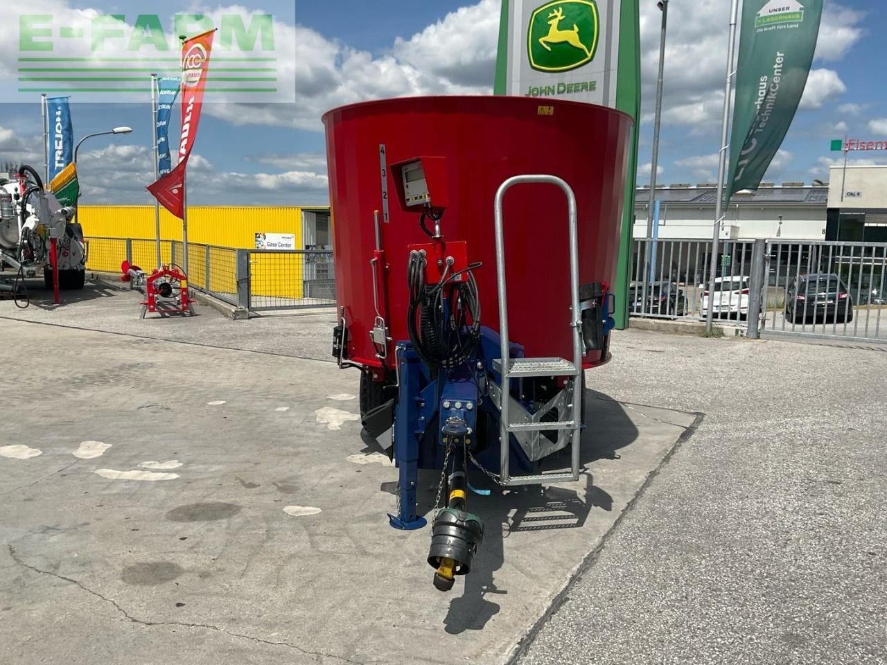 Siloking TrailedLine Classic Compact 8 - Oprema za stoku: slika Siloking TrailedLine Classic Compact 8 - Oprema za stoku Siloking TrailedLine Classic Compact 8 - Oprema za stoku: slika Siloking TrailedLine Classic Compact 8 - Oprema za stoku