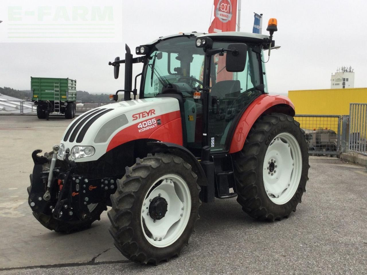 Steyr 4085 Kompakt - Traktor: slika Steyr 4085 Kompakt - Traktor Steyr 4085 Kompakt - Traktor: slika Steyr 4085 Kompakt - Traktor