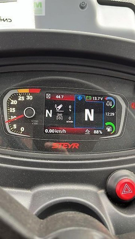 Steyr 4100 plus - Traktor: slika Steyr 4100 plus - Traktor Steyr 4100 plus - Traktor: slika Steyr 4100 plus - Traktor