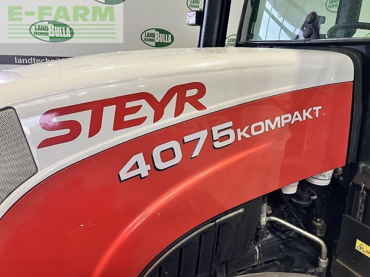 Steyr kompakt 4075 komfort 1 - Traktor: slika Steyr kompakt 4075 komfort 1 - Traktor Steyr kompakt 4075 komfort 1 - Traktor: slika Steyr kompakt 4075 komfort 1 - Traktor
