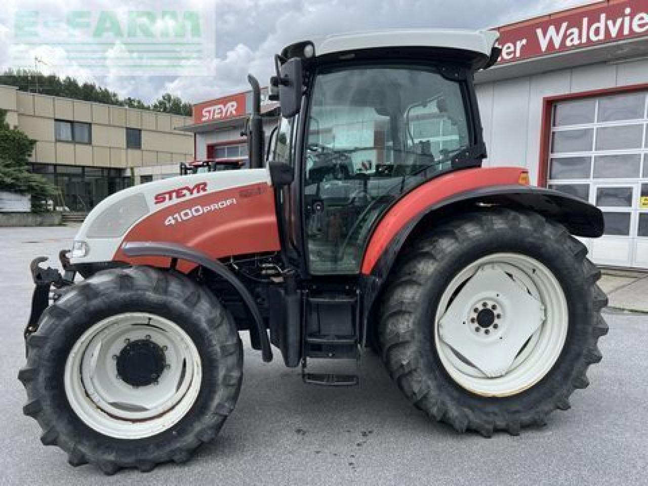 Steyr profi 4100 profimodell - Traktor: slika Steyr profi 4100 profimodell - Traktor Steyr profi 4100 profimodell - Traktor: slika Steyr profi 4100 profimodell - Traktor