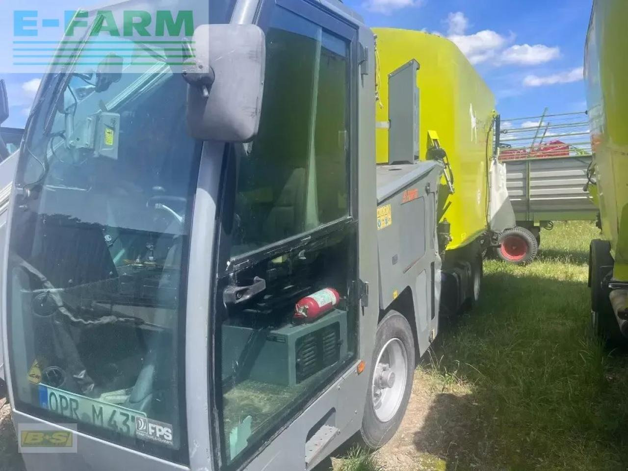 Storti terrier sw 180 - Oprema za stoku: slika Storti terrier sw 180 - Oprema za stoku Storti terrier sw 180 - Oprema za stoku: slika Storti terrier sw 180 - Oprema za stoku