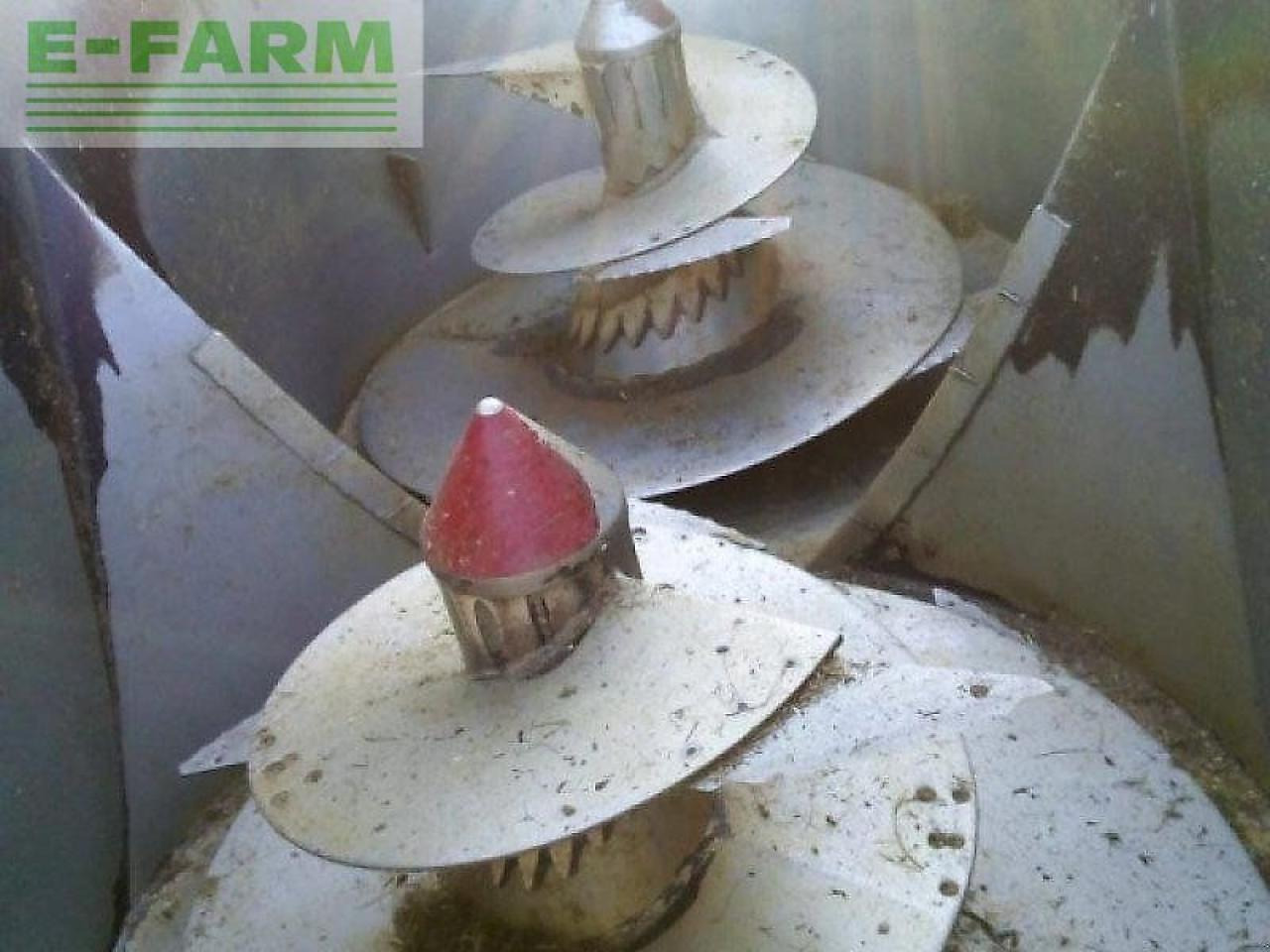 Strautmann selbstfahrer vertimix 1700 - Oprema za stoku: slika Strautmann selbstfahrer vertimix 1700 - Oprema za stoku Strautmann selbstfahrer vertimix 1700 - Oprema za stoku: slika Strautmann selbstfahrer vertimix 1700 - Oprema za stoku