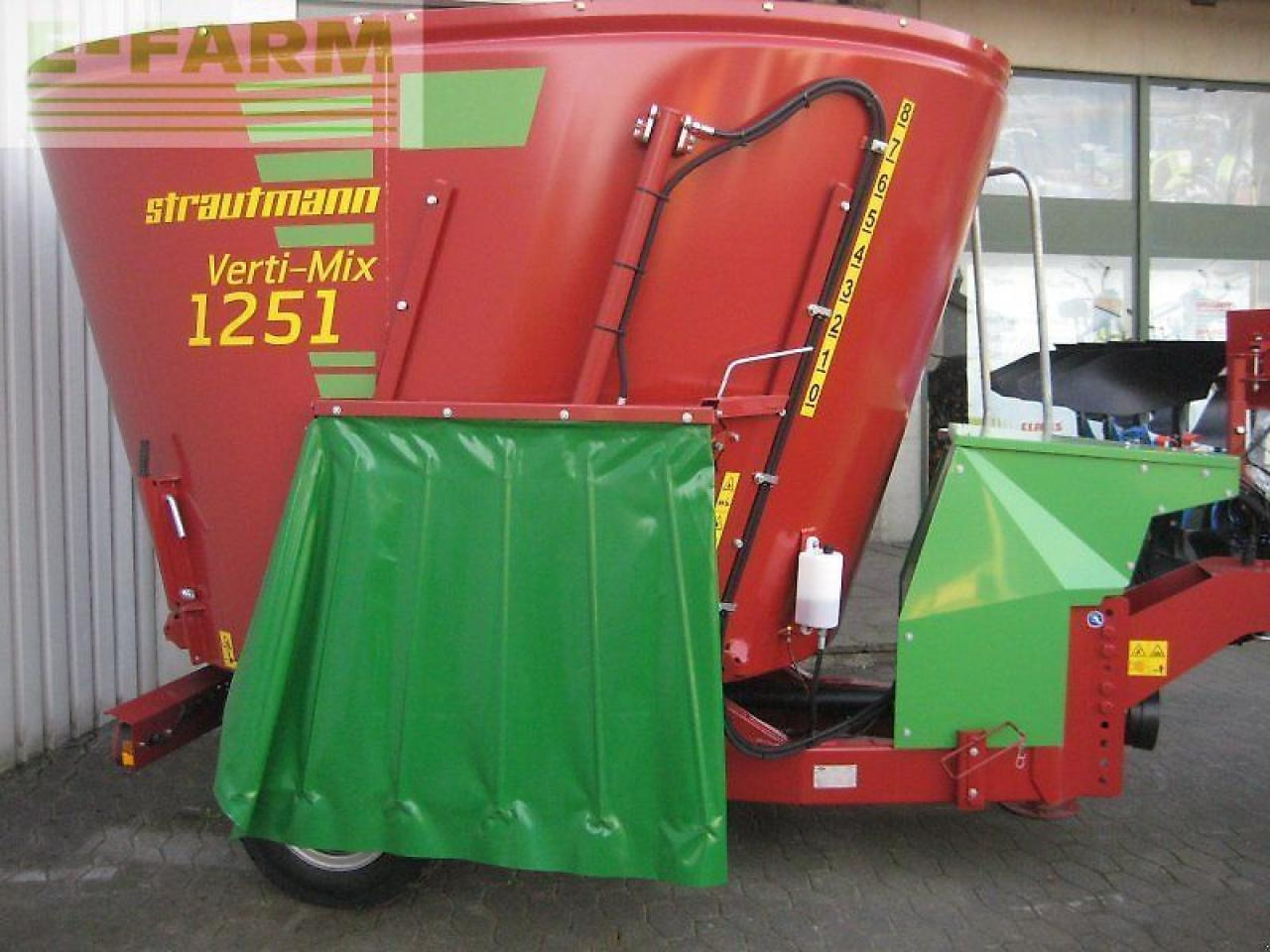 Strautmann verti-mix 1251 - sofort verfügbar! - Oprema za stoku: slika Strautmann verti-mix 1251 - sofort verfügbar! - Oprema za stoku Strautmann verti-mix 1251 - sofort verfügbar! - Oprema za stoku: slika Strautmann verti-mix 1251 - sofort verfügbar! - Oprema za stoku