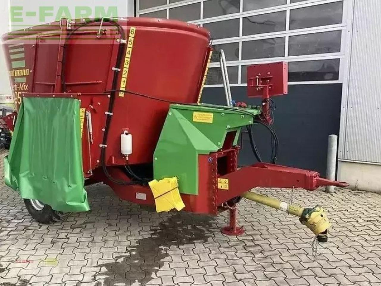 Strautmann verti-mix 951 - Oprema za stoku: slika Strautmann verti-mix 951 - Oprema za stoku Strautmann verti-mix 951 - Oprema za stoku: slika Strautmann verti-mix 951 - Oprema za stoku