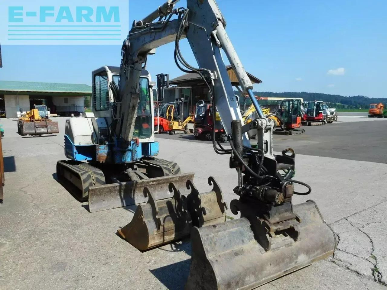Takeuchi tb 153fr ( 5.650kg ) rototilt +ähnlich powertilt - Mini bager: slika Takeuchi tb 153fr ( 5.650kg ) rototilt +ähnlich powertilt - Mini bager Takeuchi tb 153fr ( 5.650kg ) rototilt +ähnlich powertilt - Mini bager: slika Takeuchi tb 153fr ( 5.650kg ) rototilt +ähnlich powertilt - Mini bager