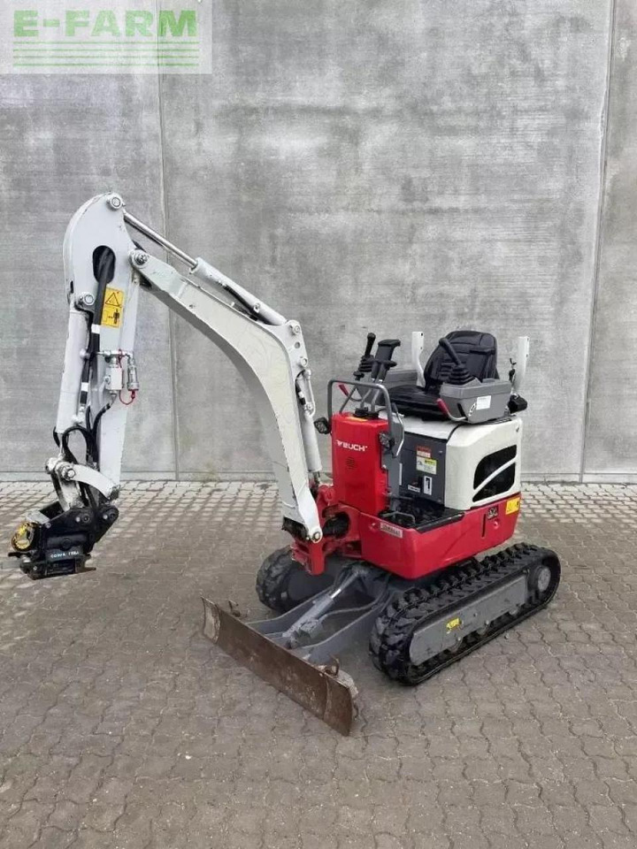 Takeuchi tb 210 - Mini bager: slika Takeuchi tb 210 - Mini bager Takeuchi tb 210 - Mini bager: slika Takeuchi tb 210 - Mini bager