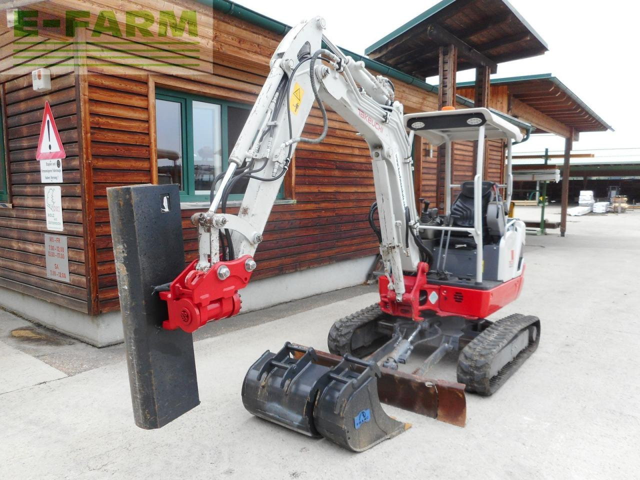 Takeuchi tb 225 mit powertilt + 3 löffel ( service neu ) - Mini bager: slika Takeuchi tb 225 mit powertilt + 3 löffel ( service neu ) - Mini bager Takeuchi tb 225 mit powertilt + 3 löffel ( service neu ) - Mini bager: slika Takeuchi tb 225 mit powertilt + 3 löffel ( service neu ) - Mini bager