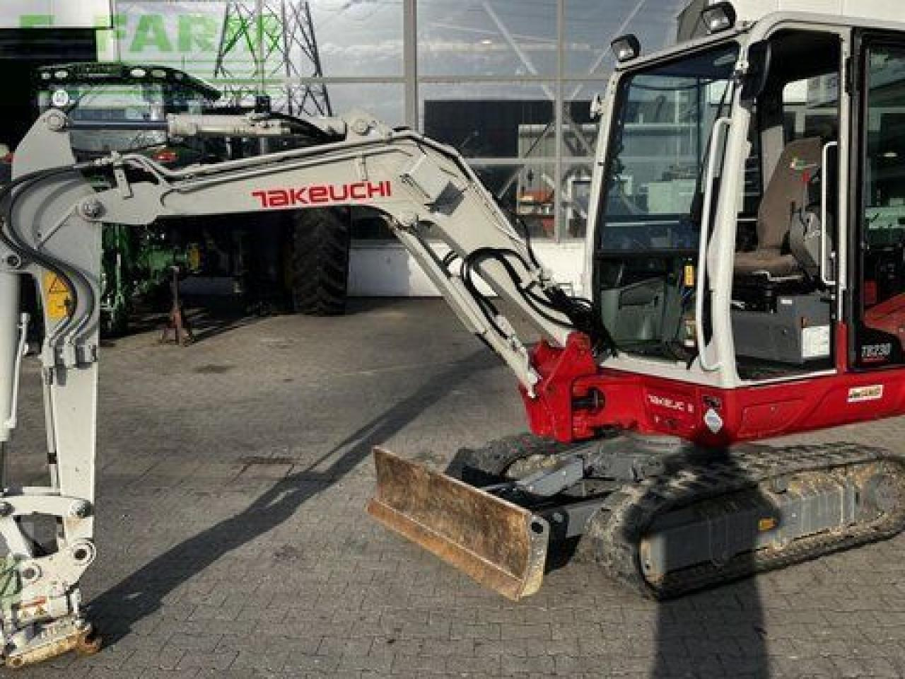 Takeuchi tb 230 - Mini bager: slika Takeuchi tb 230 - Mini bager Takeuchi tb 230 - Mini bager: slika Takeuchi tb 230 - Mini bager