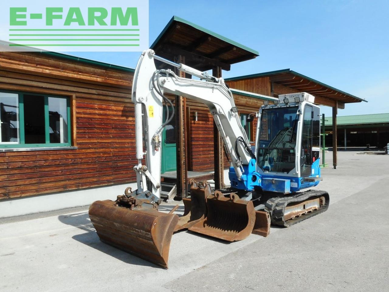 Takeuchi tb 260 ( 5.735kg ) hydr. sw + 3 löffel - Mini bager: slika Takeuchi tb 260 ( 5.735kg ) hydr. sw + 3 löffel - Mini bager Takeuchi tb 260 ( 5.735kg ) hydr. sw + 3 löffel - Mini bager: slika Takeuchi tb 260 ( 5.735kg ) hydr. sw + 3 löffel - Mini bager
