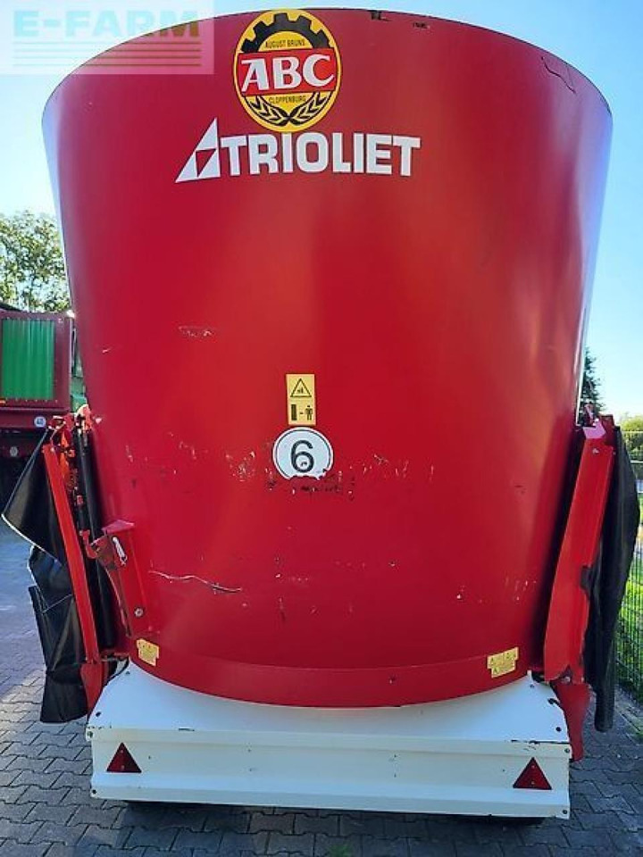 Trioliet 1-1200 silomix - Oprema za stoku: slika Trioliet 1-1200 silomix - Oprema za stoku Trioliet 1-1200 silomix - Oprema za stoku: slika Trioliet 1-1200 silomix - Oprema za stoku