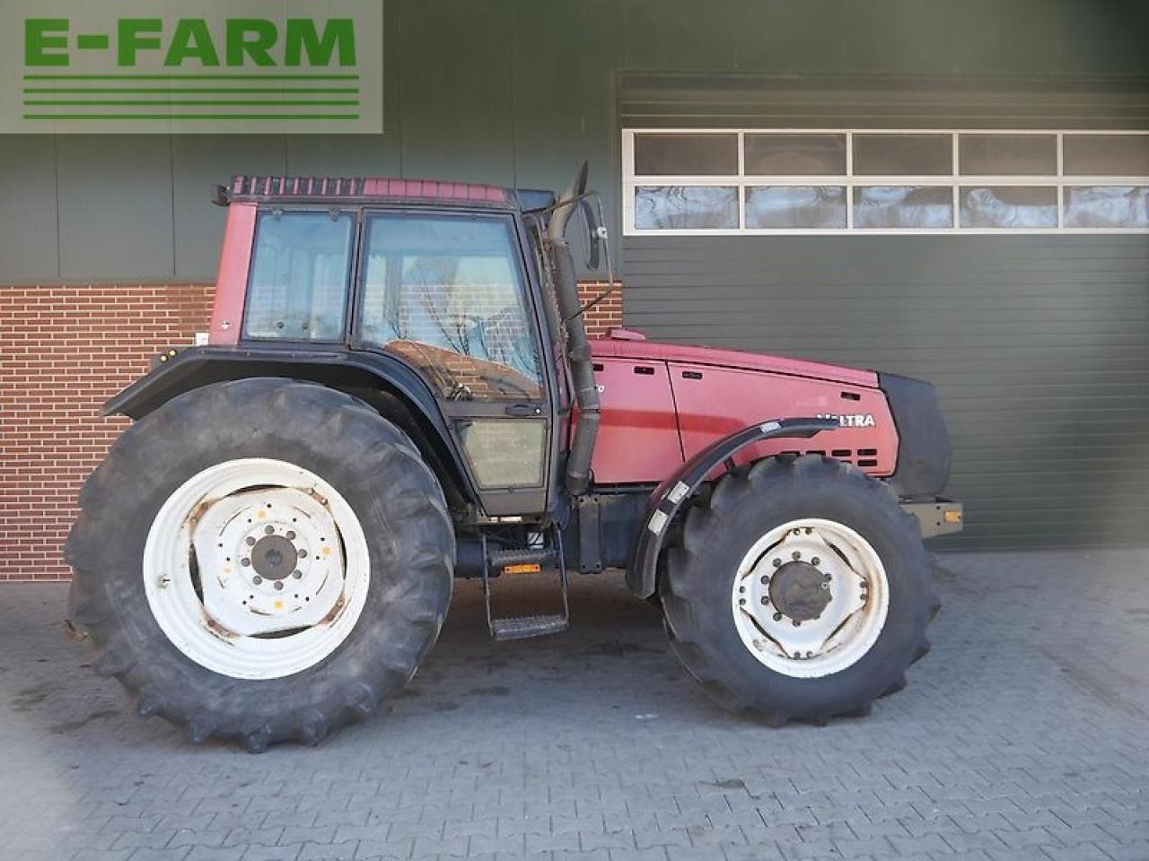 Valtra 8450 - Traktor: slika Valtra 8450 - Traktor Valtra 8450 - Traktor: slika Valtra 8450 - Traktor