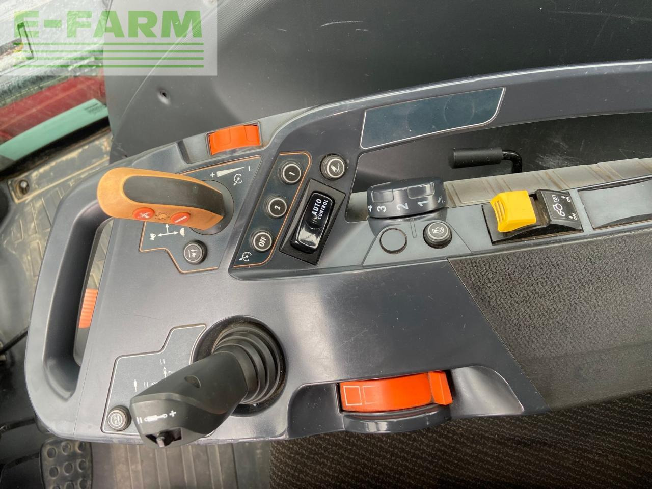 Traktor Valtra T254S: slika Traktor Valtra T254S