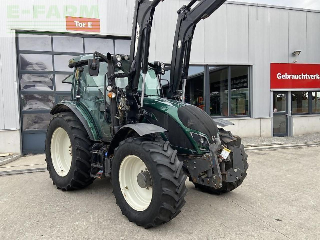 Valtra a 104 - Traktor: slika Valtra a 104 - Traktor Valtra a 104 - Traktor: slika Valtra a 104 - Traktor