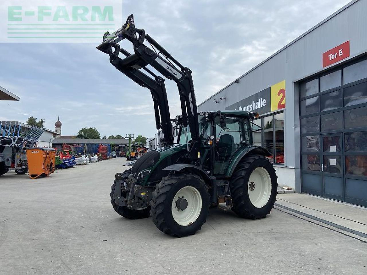 Valtra a 104 - Traktor: slika Valtra a 104 - Traktor Valtra a 104 - Traktor: slika Valtra a 104 - Traktor
