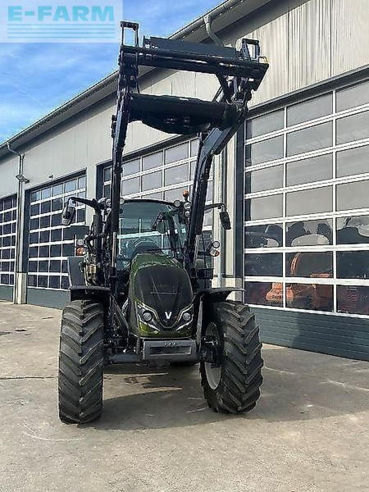Valtra a105 - Traktor: slika Valtra a105 - Traktor Valtra a105 - Traktor: slika Valtra a105 - Traktor