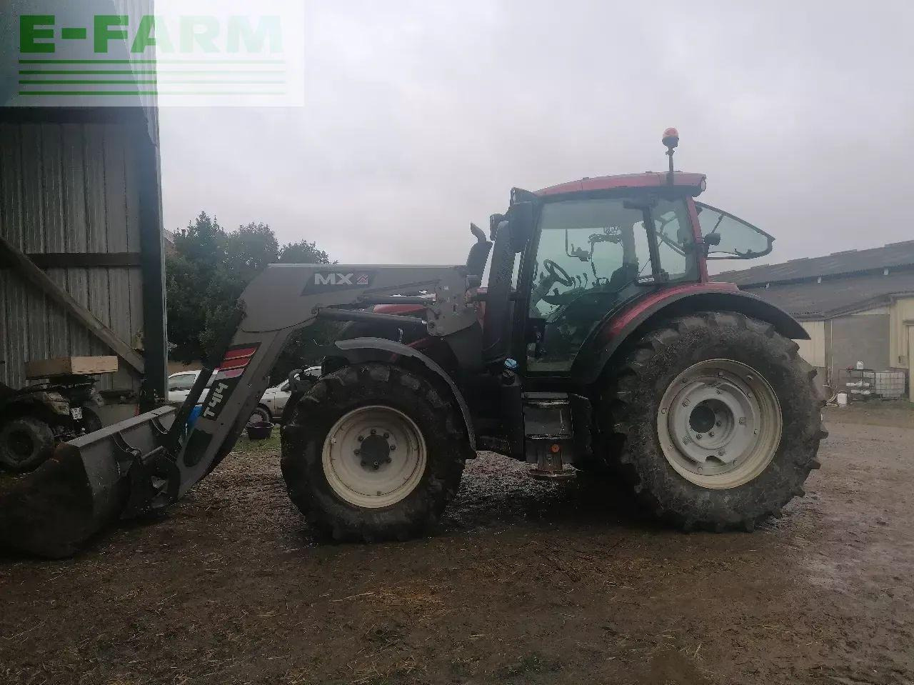Valtra n 134 a - Traktor: slika Valtra n 134 a - Traktor Valtra n 134 a - Traktor: slika Valtra n 134 a - Traktor