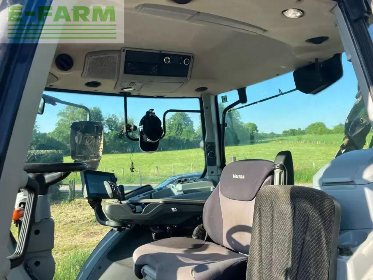 Valtra n 134 direct Direct - Traktor: slika Valtra n 134 direct Direct - Traktor Valtra n 134 direct Direct - Traktor: slika Valtra n 134 direct Direct - Traktor