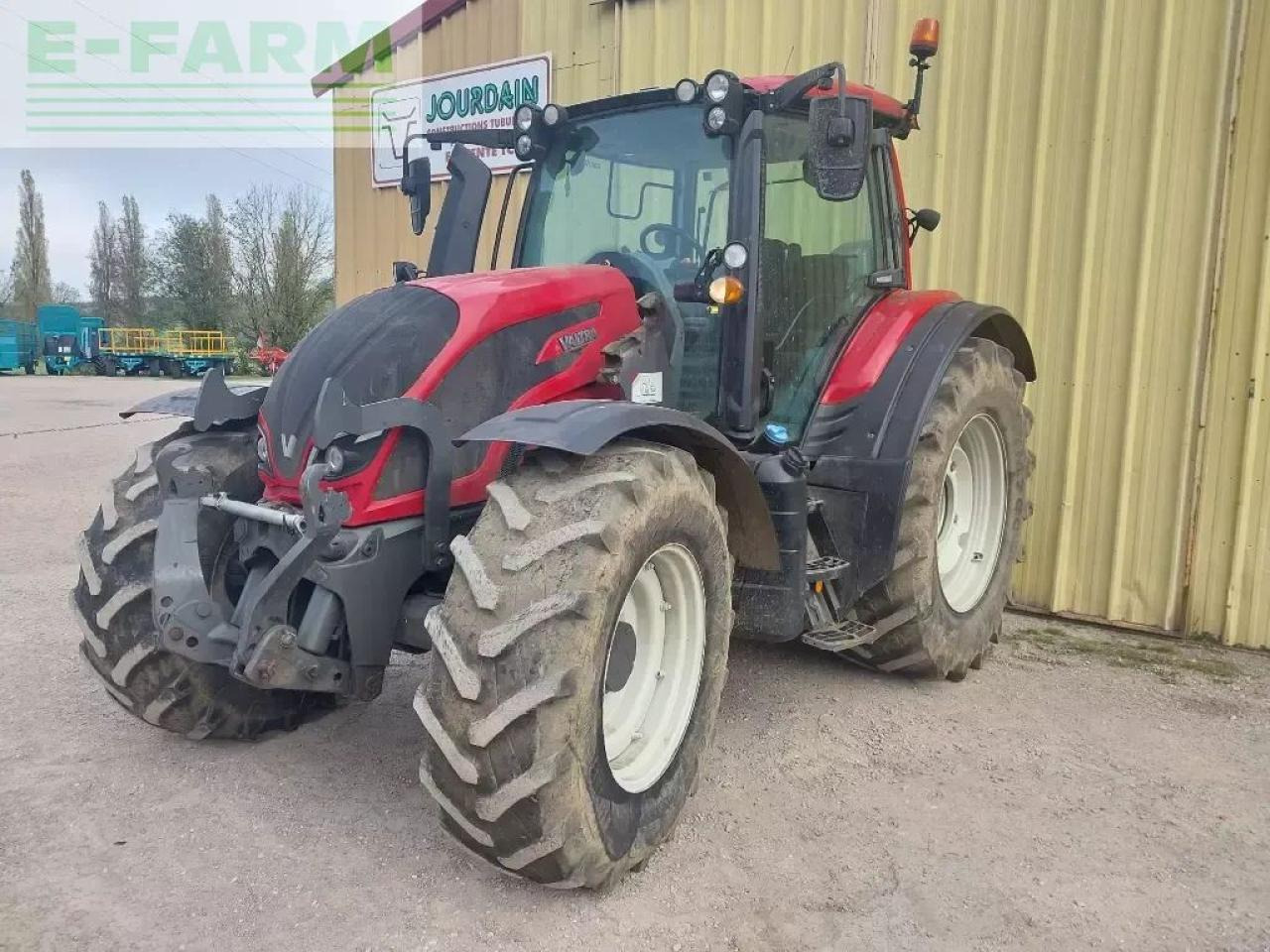 Valtra n 174 - Traktor: slika Valtra n 174 - Traktor Valtra n 174 - Traktor: slika Valtra n 174 - Traktor