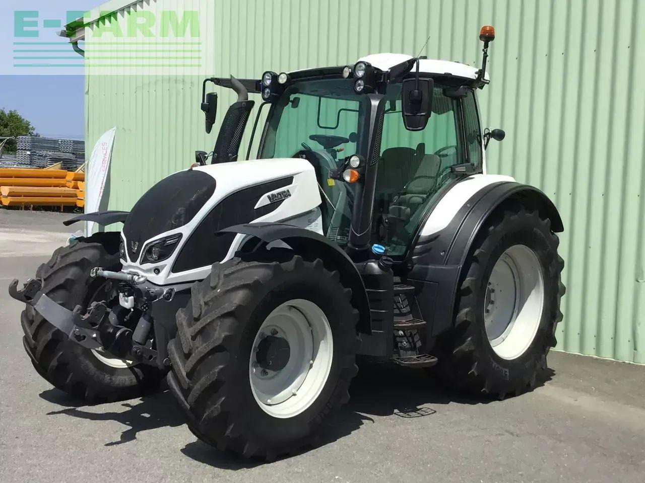 Valtra n 174 direct Direct - Traktor: slika Valtra n 174 direct Direct - Traktor Valtra n 174 direct Direct - Traktor: slika Valtra n 174 direct Direct - Traktor