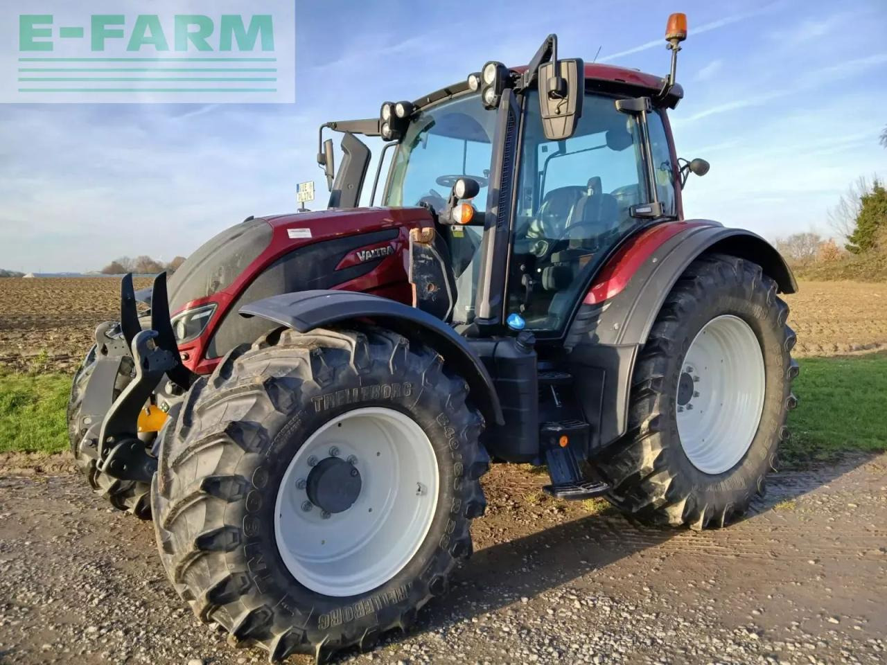 Valtra n 174 direct Direct - Traktor: slika Valtra n 174 direct Direct - Traktor Valtra n 174 direct Direct - Traktor: slika Valtra n 174 direct Direct - Traktor