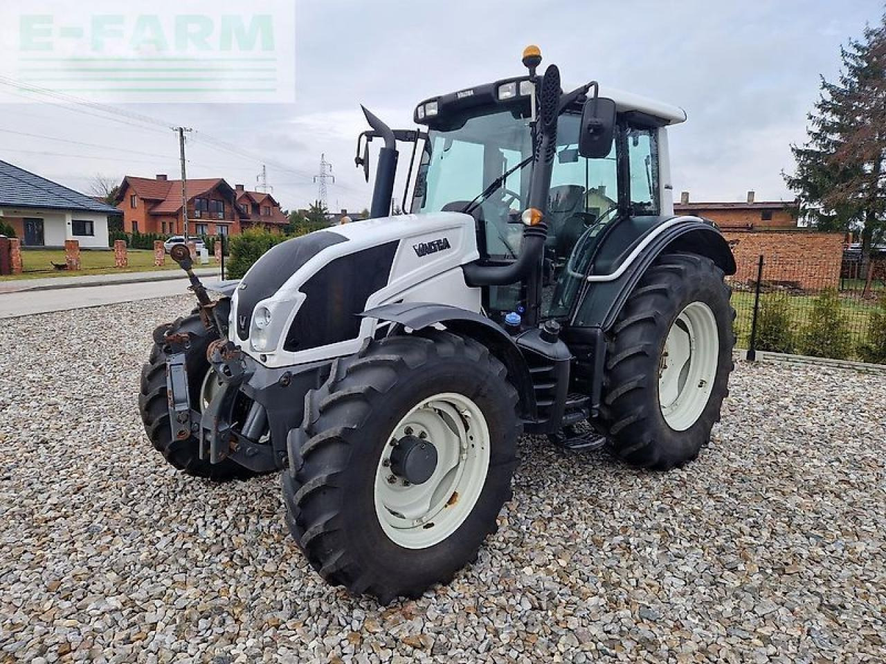 Valtra n103.4 h5 - Traktor: slika Valtra n103.4 h5 - Traktor Valtra n103.4 h5 - Traktor: slika Valtra n103.4 h5 - Traktor