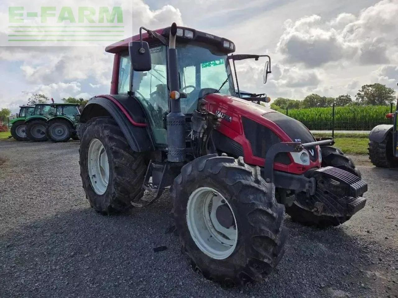 Valtra n103 - Traktor: slika Valtra n103 - Traktor Valtra n103 - Traktor: slika Valtra n103 - Traktor