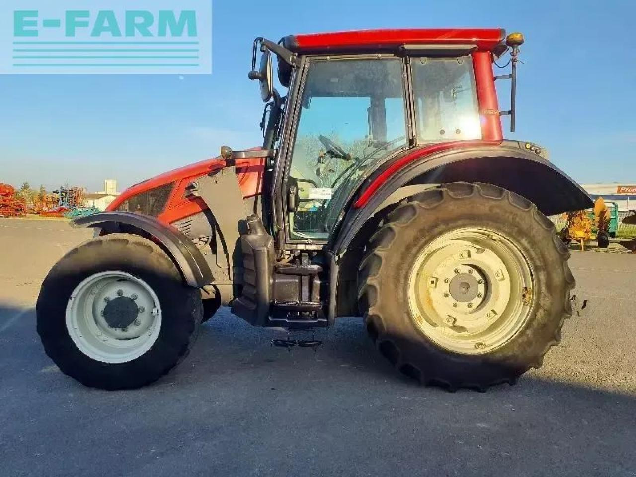 Valtra n103 - Traktor: slika Valtra n103 - Traktor Valtra n103 - Traktor: slika Valtra n103 - Traktor