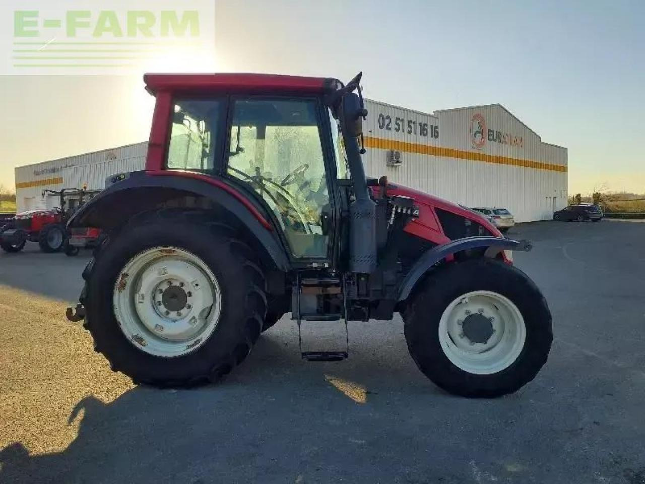 Valtra n103 - Traktor: slika Valtra n103 - Traktor Valtra n103 - Traktor: slika Valtra n103 - Traktor