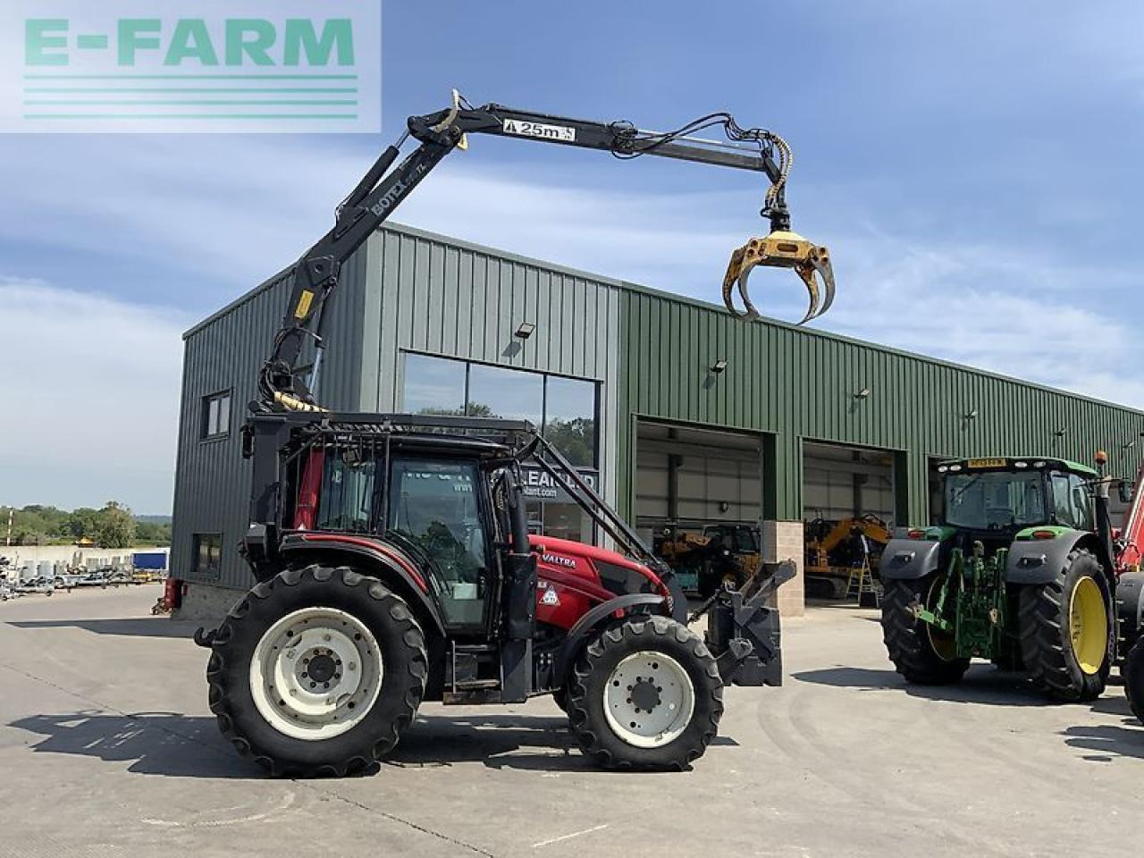 Valtra n123 hi tech tractor with roof mounted botex 560tl crane (st23285) - Traktor: slika Valtra n123 hi tech tractor with roof mounted botex 560tl crane (st23285) - Traktor Valtra n123 hi tech tractor with roof mounted botex 560tl crane (st23285) - Traktor: slika Valtra n123 hi tech tractor with roof mounted botex 560tl crane (st23285) - Traktor
