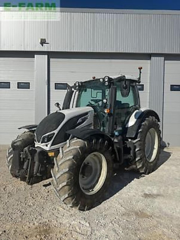 Valtra n134 h5 - Traktor: slika Valtra n134 h5 - Traktor Valtra n134 h5 - Traktor: slika Valtra n134 h5 - Traktor