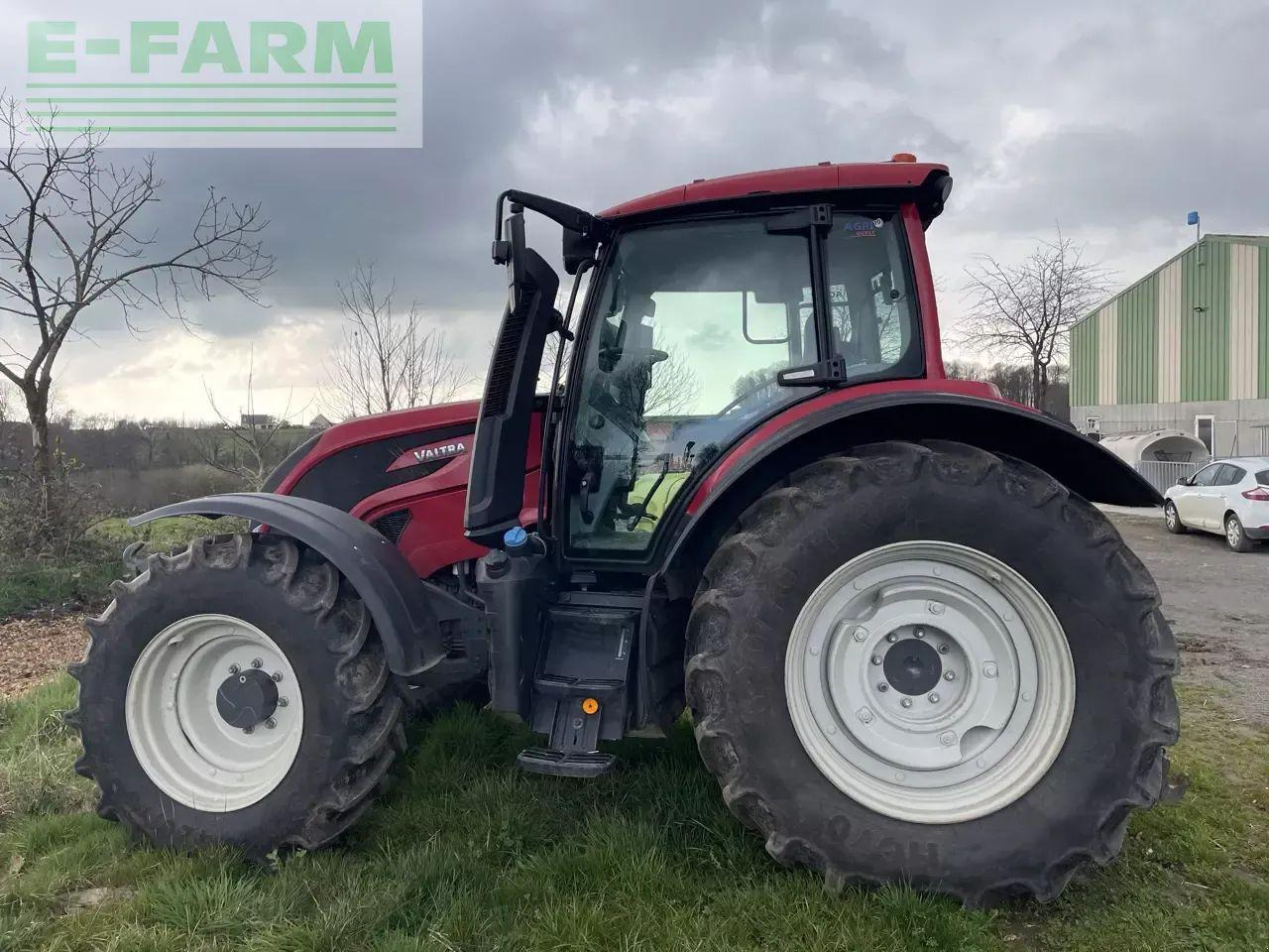 Valtra n135 a - Traktor: slika Valtra n135 a - Traktor Valtra n135 a - Traktor: slika Valtra n135 a - Traktor