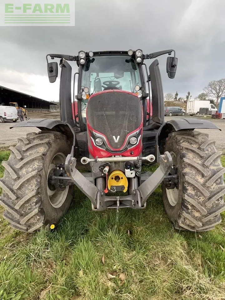 Valtra n135 a - Traktor: slika Valtra n135 a - Traktor Valtra n135 a - Traktor: slika Valtra n135 a - Traktor