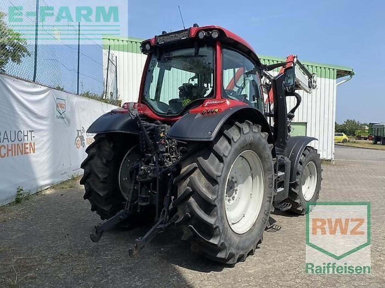 Valtra n135 d schlepper - Traktor: slika Valtra n135 d schlepper - Traktor Valtra n135 d schlepper - Traktor: slika Valtra n135 d schlepper - Traktor