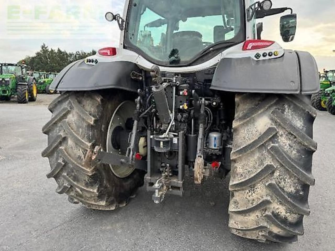 Valtra n174 direct Direct - Traktor: slika Valtra n174 direct Direct - Traktor Valtra n174 direct Direct - Traktor: slika Valtra n174 direct Direct - Traktor