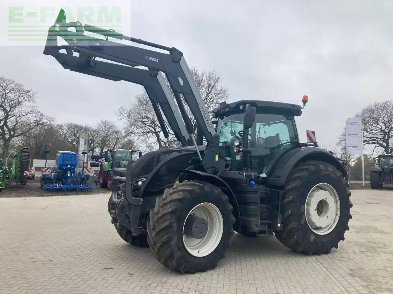 Valtra s374 smarttouch - Traktor: slika Valtra s374 smarttouch - Traktor Valtra s374 smarttouch - Traktor: slika Valtra s374 smarttouch - Traktor