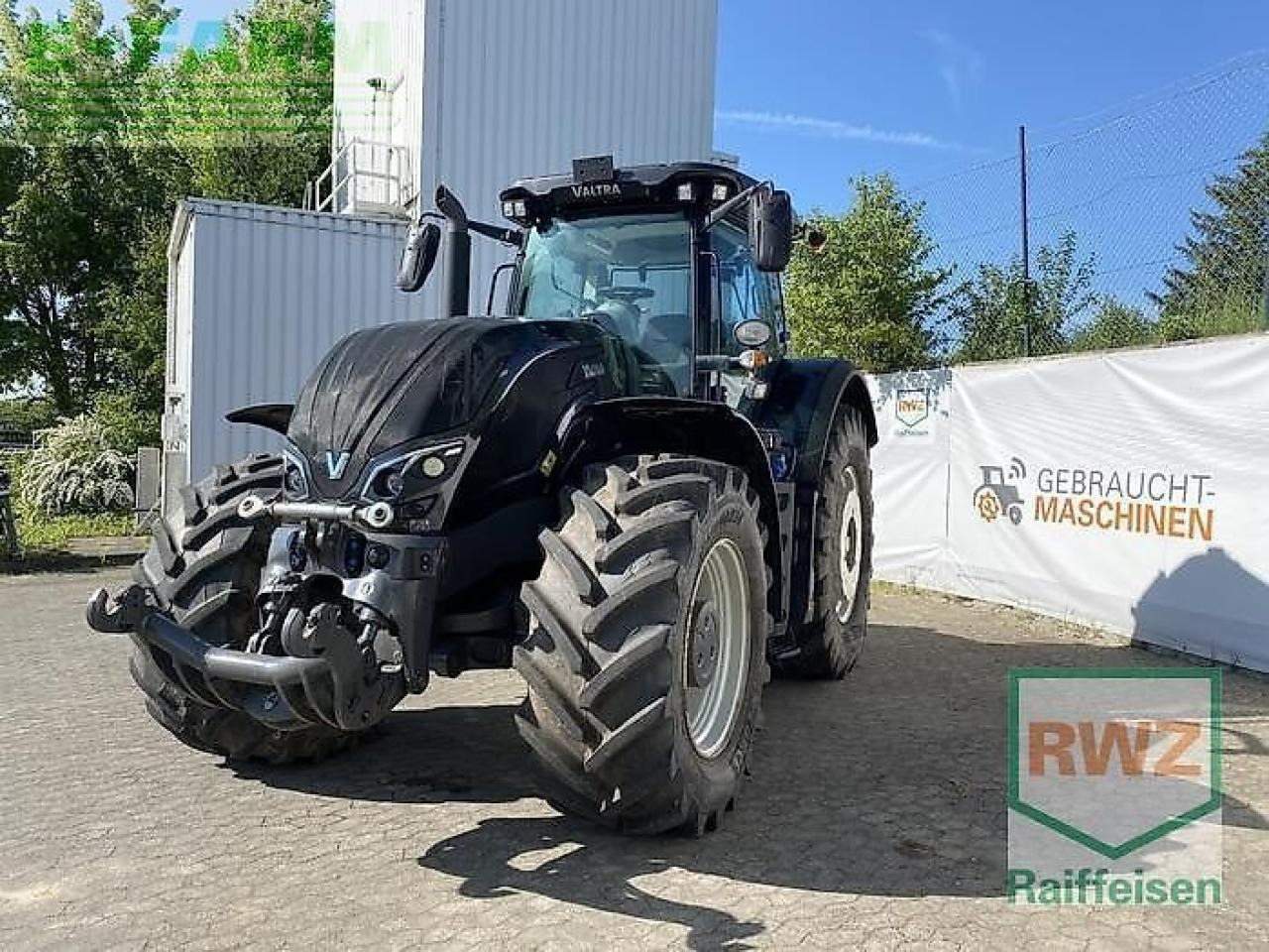 Valtra s394 - Traktor: slika Valtra s394 - Traktor Valtra s394 - Traktor: slika Valtra s394 - Traktor