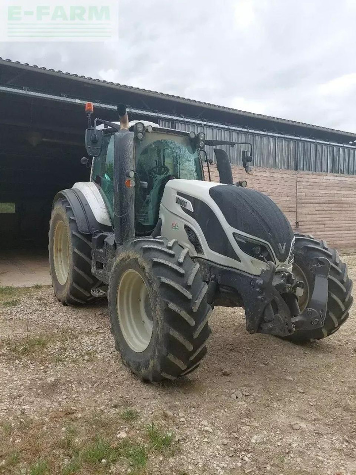 Valtra t 174e d smarttouch - Traktor: slika Valtra t 174e d smarttouch - Traktor Valtra t 174e d smarttouch - Traktor: slika Valtra t 174e d smarttouch - Traktor