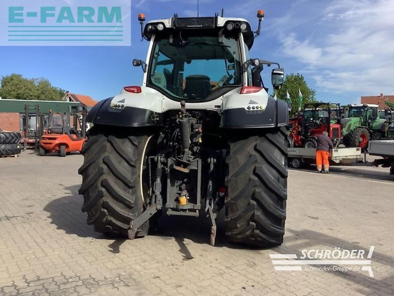 Valtra t 175 ed smarttouch | rtk | unlimited - Traktor: slika Valtra t 175 ed smarttouch | rtk | unlimited - Traktor Valtra t 175 ed smarttouch | rtk | unlimited - Traktor: slika Valtra t 175 ed smarttouch | rtk | unlimited - Traktor