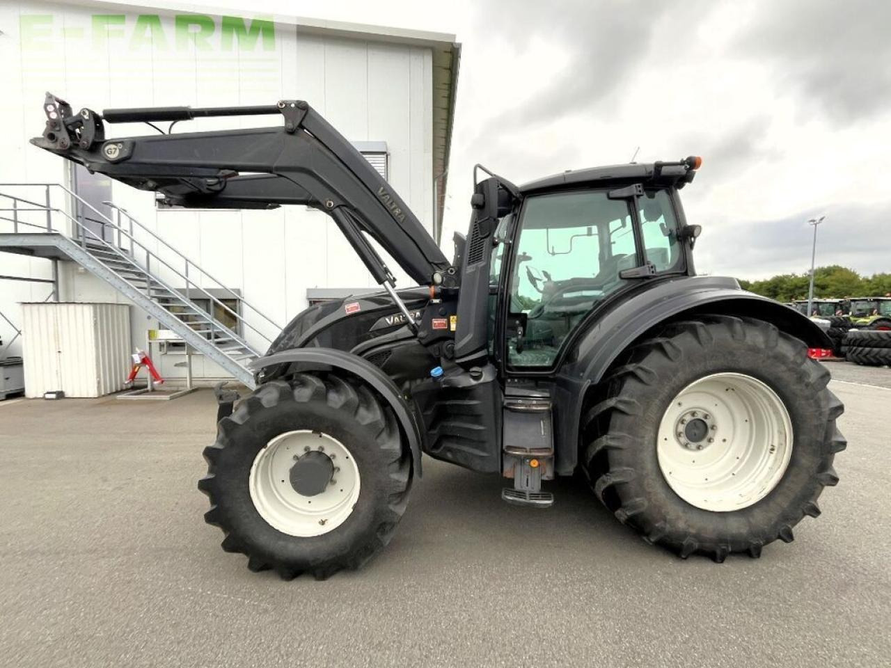 Valtra t 194 s, fkh + fzw, alö g7 m frontlader - Traktor: slika Valtra t 194 s, fkh + fzw, alö g7 m frontlader - Traktor Valtra t 194 s, fkh + fzw, alö g7 m frontlader - Traktor: slika Valtra t 194 s, fkh + fzw, alö g7 m frontlader - Traktor