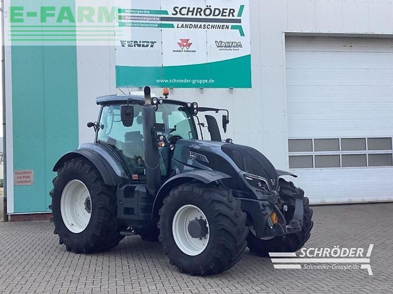 Valtra t 214 d smarttouch - Traktor: slika Valtra t 214 d smarttouch - Traktor Valtra t 214 d smarttouch - Traktor: slika Valtra t 214 d smarttouch - Traktor