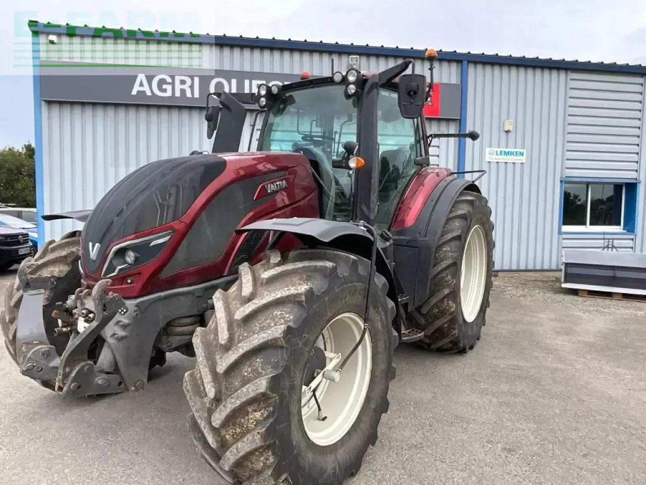 Valtra t 234 v smarttouch - Traktor: slika Valtra t 234 v smarttouch - Traktor Valtra t 234 v smarttouch - Traktor: slika Valtra t 234 v smarttouch - Traktor